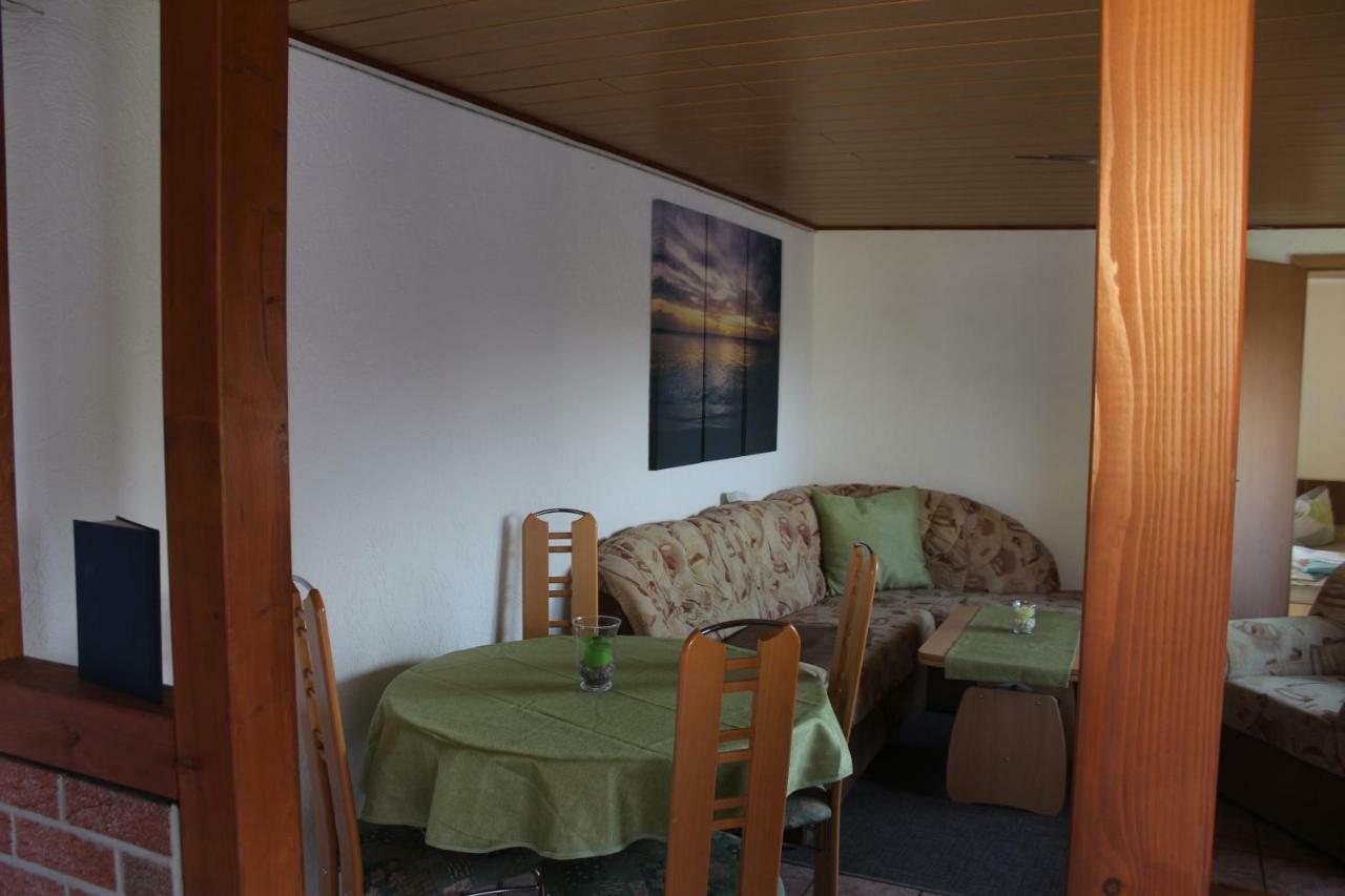 Bungalow Gross Dratow ภายนอก รูปภาพ